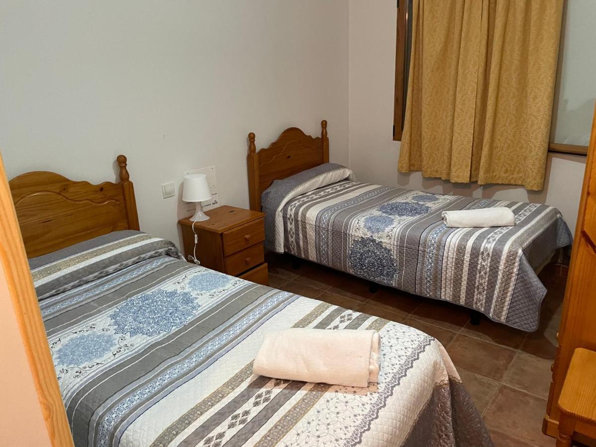 Hostal Matias Abades  Buitenkant foto